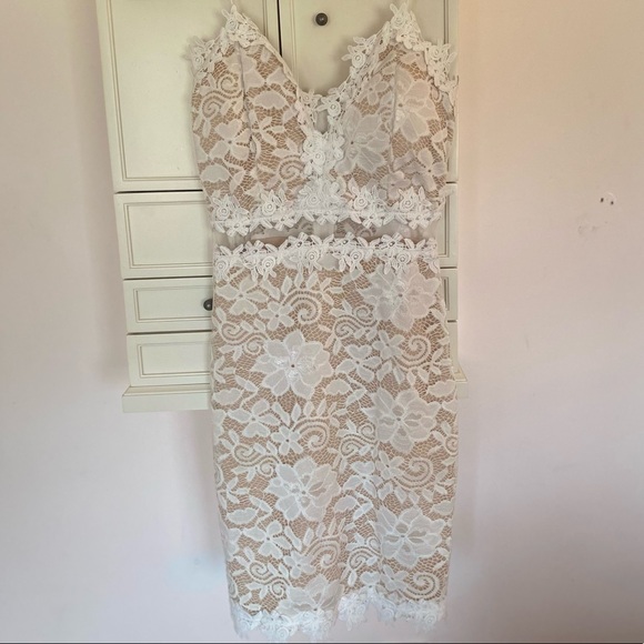 Windsor Graduation Dress - Picture 1 of 3